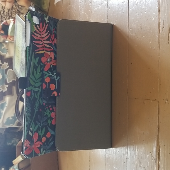 Fintie iPad 5/6/7 Case Cover - Picture 10 of 11